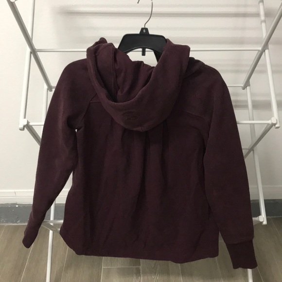 Size 6 lulu lemon burgundy jacket - Picture 2 of 2
